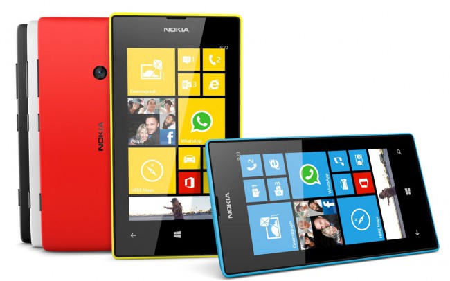 Nokia_Lumia_520_family_3