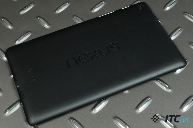 Nexus7-2013-InUse (30)