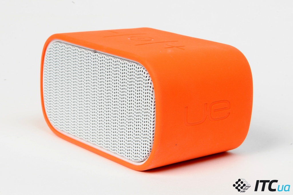 Logitech UE Mini Boom стильный музыкальный компаньон