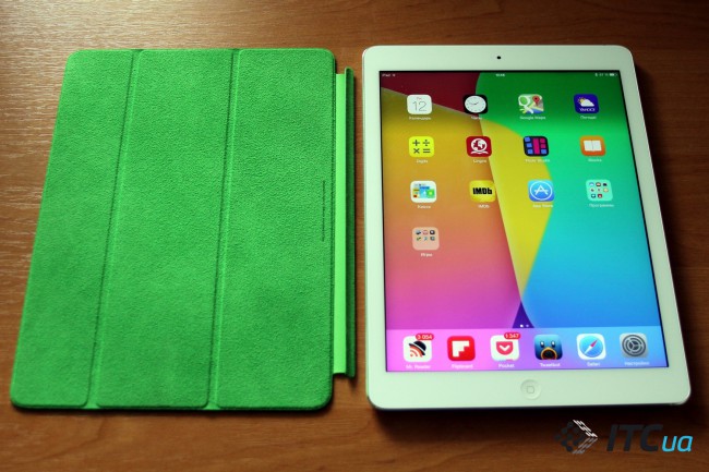 Apple_iPad_Air_InUse (13)