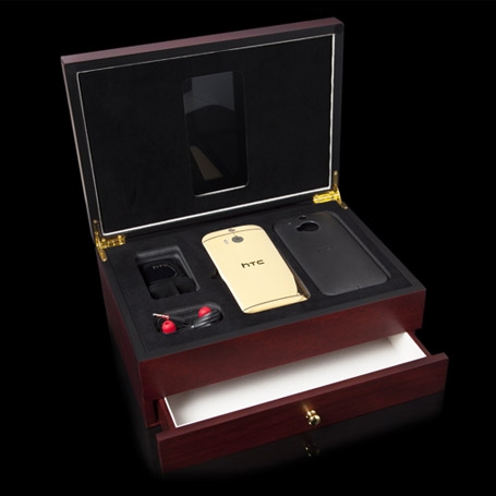 Смартфон HTC One (M8) можно заказать в корпусе, покрытом золотом или платиной
