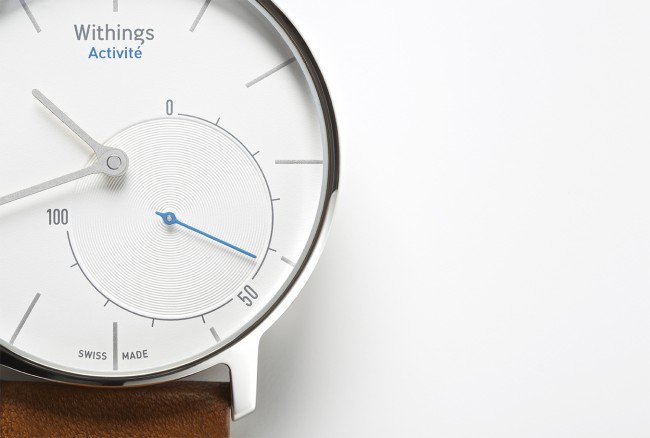 1.Withings_Activit__flagship_close-up