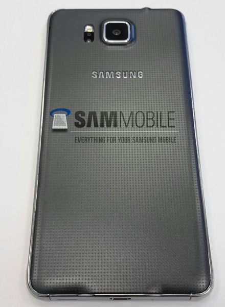 Появились первые фотографии смартфона Samsung Galaxy Alpha (SM-G850) с металлом в корпусе