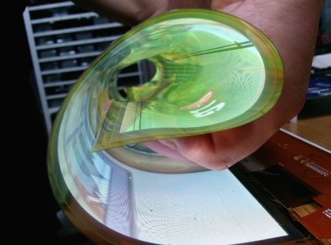 pepperflexible-rollable-oled-02mat800-1