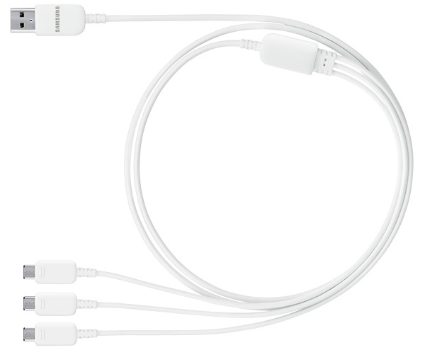 Samsung выпустила USB-кабель для одновременной зарядки трех устройств