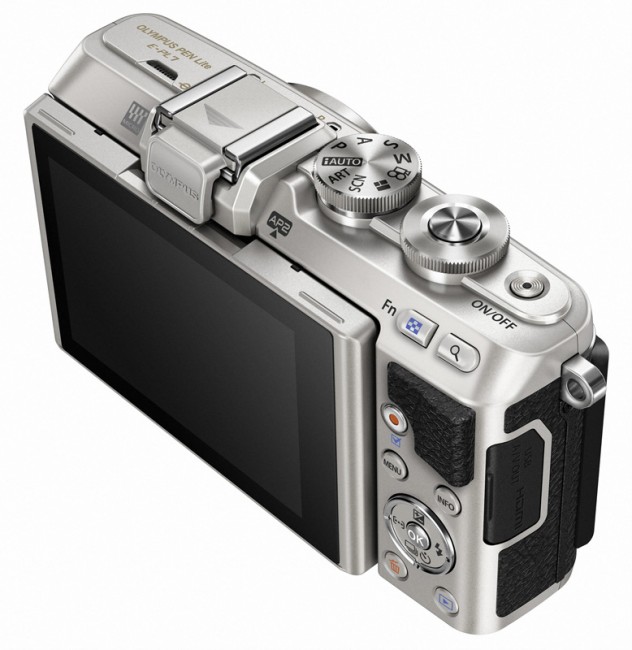 Olympus представила беззеркальную камеру PEN E-PL7 формата Micro Four Thirds с наклоняемым дисплеем