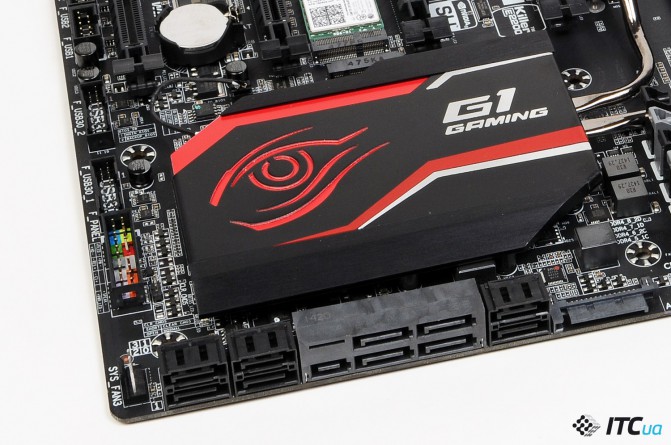 GIGABYTE_GA_X99-GAMING_G1_WiFi_12