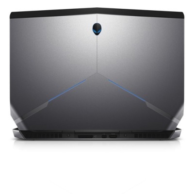 Alienware начинает прием предзаказов на ноутбук Alienware 13 и десктоп Area-51