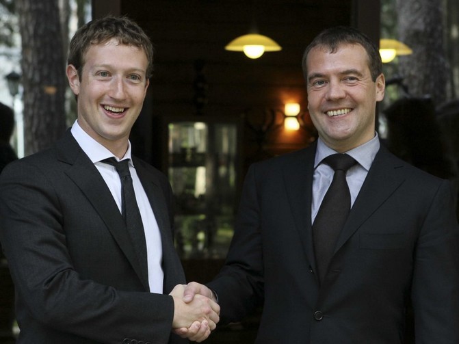 mark-zuckerberg-dmitry-medvedev