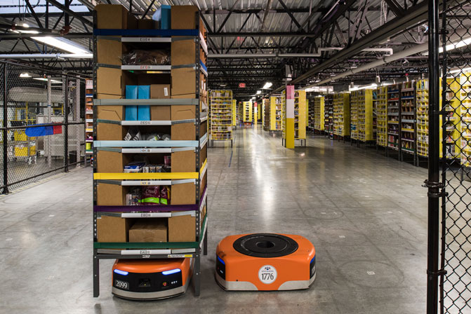 Роботы Kiva активно используются на складах Amazon для повышения эффективности