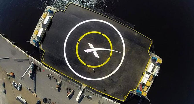 SpaceX попытается совершить посадку первой ступени ракеты Falcon 9 на плавучую платформу