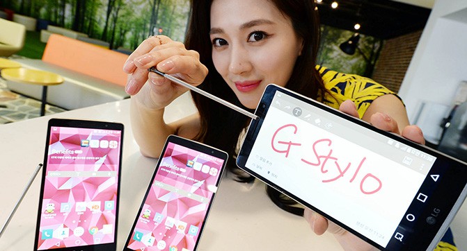 LG G Stylo – смартфон среднего уровня, поддерживающий карты памяти ёмкостью до 2 ТБ