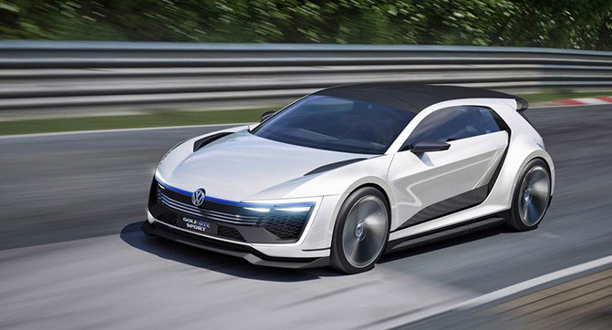 Volkswagen показала концепт автомобиля Golf GTE Sport с гибридным двигателем