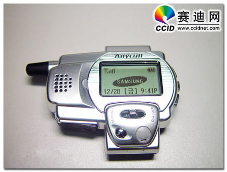 Оказывается, свои первые «умные часы» Samsung выпустила еще в 1999 году