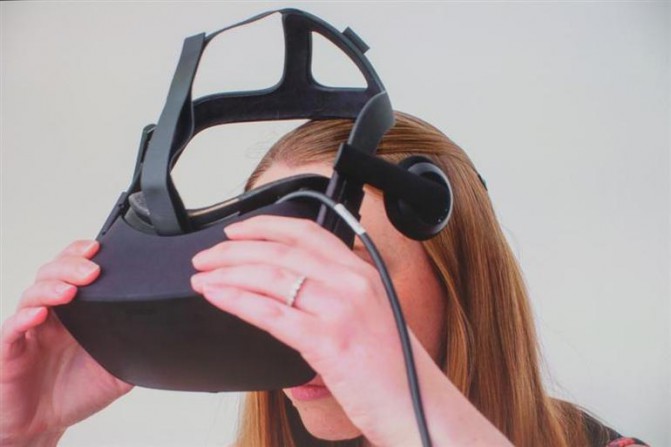zdnet-cnet-oculus-rift-virtual-reality-3