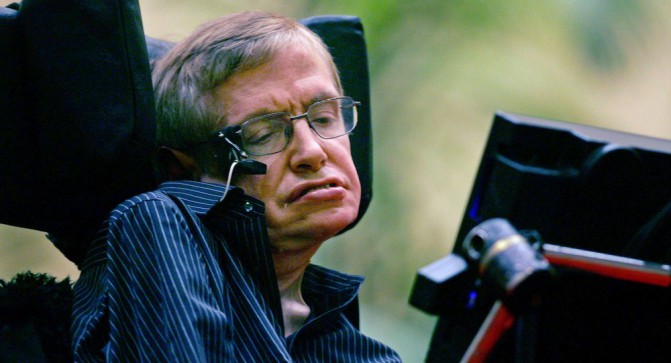 comptuer-scientists-are-working-to-give-stephen-hawking-back-his-voice
