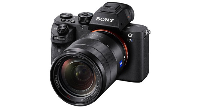 Sony анонсировала камеру A7s II с 5-осевой системой стабилизации изображения