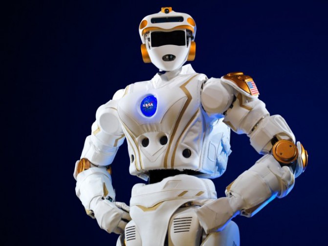 nasa-valkyrie-r5-humanoid-robot