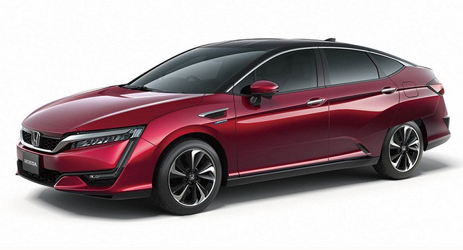 Honda показала предсерийный образец автомобиля на топливных элементах Clarity Fuel Cell