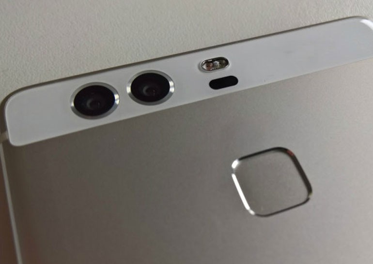 Флагманский смартфон Huawei P9 получит две камеры на задней панели и будет доступным в двух версиях