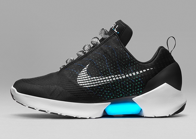 «Будущее уже здесь»: Nike выпустит потребительские кроссовки с автоматической шнуровкой