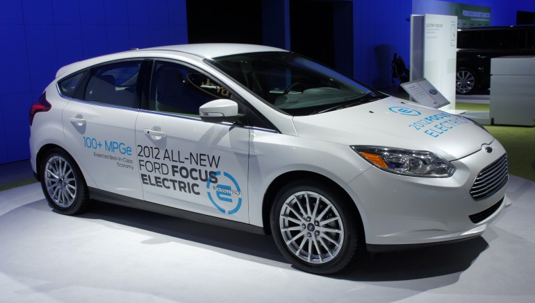 В 2019 году компания Ford выпустит полностью электрическую и гибридную версию «Фокуса» под названием Ford Model E