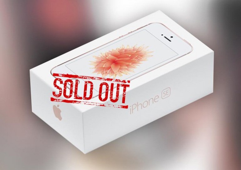 В США распроданы всем смартфоны Apple iPhone SE, не привязанные к операторам