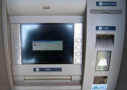 В Киеве задержаны киберпреступники, которые обворовывали банкоматы при помощи вируса