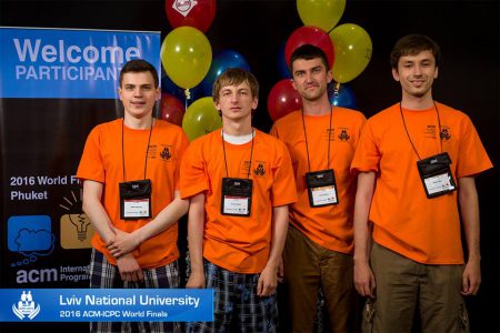Команда украинских студентов смогла взять «бронзу» на всемирной олимпиаде по программированию AMC-ICPC