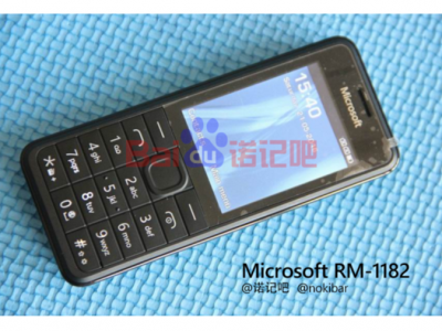 В сети засветились фотографии прототипа мобильного телефона Microsoft RM-1182, так и не вышедшего на рынок