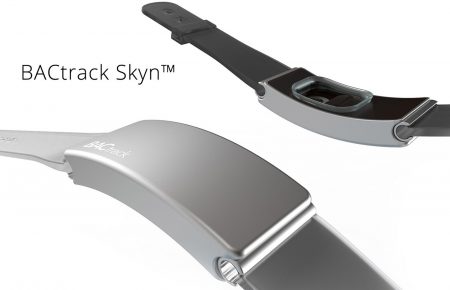 BACtrack Skyn – умный браслет, который измеряет содержание алкоголя через пот