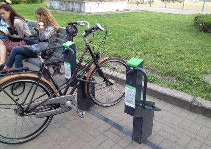 В Киеве появилась бесплатная «умная» велопарковка