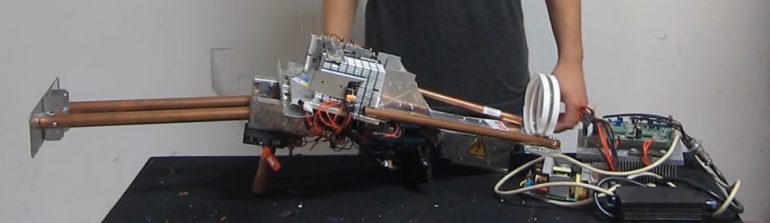 23-летний студент из США разработал 200-ваттную лазерную базуку