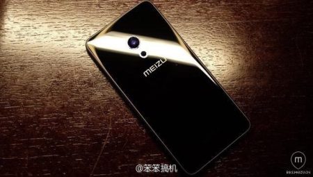 В Сети появилось изображение, на котором предположительно запечатлен смартфон Meizu Pro 7