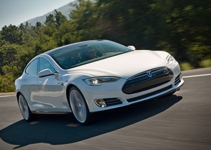 В Норвегии против Tesla подан коллективный иск из-за недостаточной мощности Model S P85D