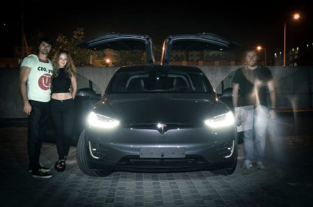 В Украине появился первый электрокроссовер Tesla Model X [видео]
