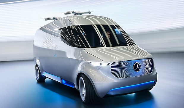 Mercedes работает над системами доставки грузов при помощи БПЛА и шестиколёсных роботов