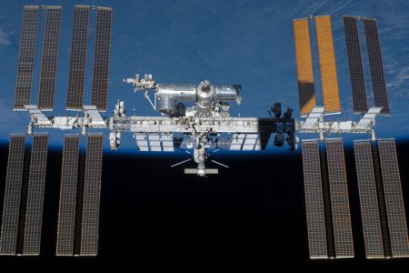 NASA разрешит компаниям присоединять собственные жилые модули к МКС, а в будущем отдаст станцию частным компаниям