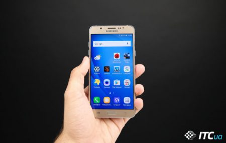 Samsung готовит очередное обновление смартфона Galaxy J7