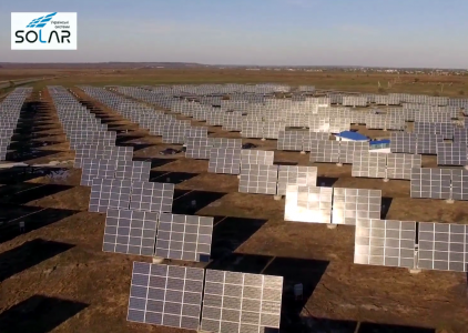 На Днепропетровщине запустили третью очередь уникальной для Восточной Европы трекерной солнечной электростанции [видео]