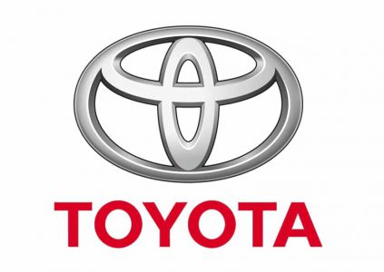 Toyota решила переключиться с водородных автомобилей на электромобили и готовит модель с большим запасом хода к 2020 году