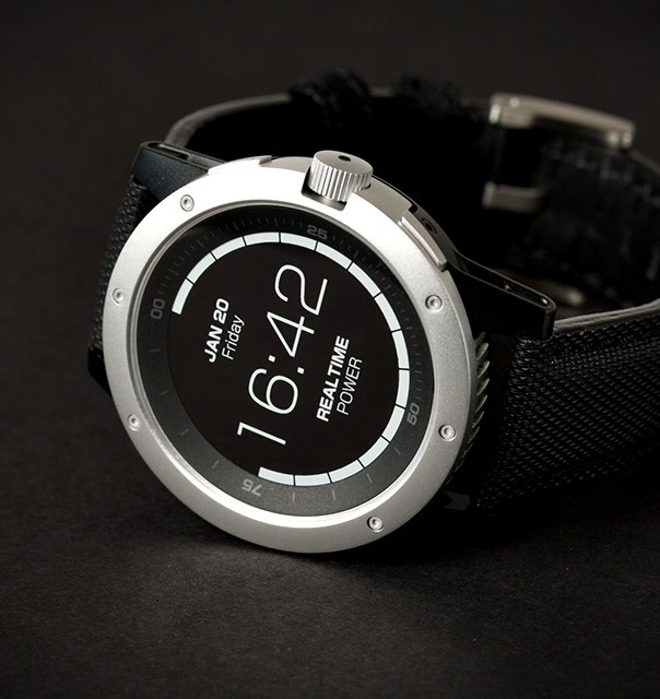 PowerWatch – умные часы, которые используют для работы тепло человеческого тела и не требуют дополнительной подзарядки
