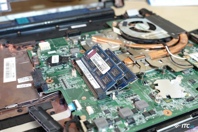 Вторая жизнь старого ноутбука: апгрейд памяти и дисковой системы
