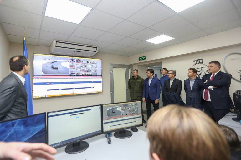 В Донецкой области начала работу интеллектуальная аналитическая система видеонаблюдения и контроля правопорядка UASC [видео]