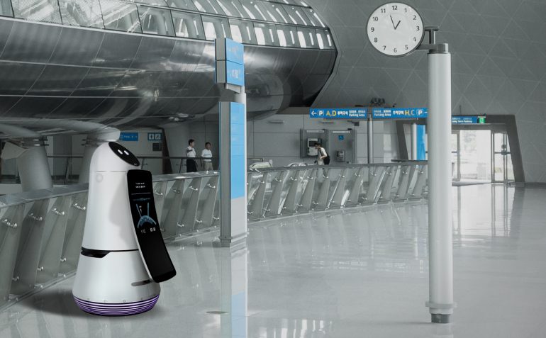 LG продемонстрировала на CES 2017 линейку роботов, включая домашнюю модель Hub Robot, ассистента Guide Robot и уборщика Cleaning Robot