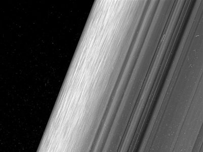 Самые детальные снимки колец Сатурна