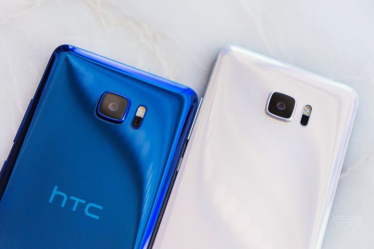 Смартфон HTC U Ultra: корпус из стекла и металла, дополнительный дисплей, ИИ Sense Companion и отсутствие аудиоразъема