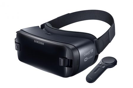 Samsung и Oculus анонсировали новую версию шлема виртуальной реальности Gear VR с отдельным беспроводным контроллером