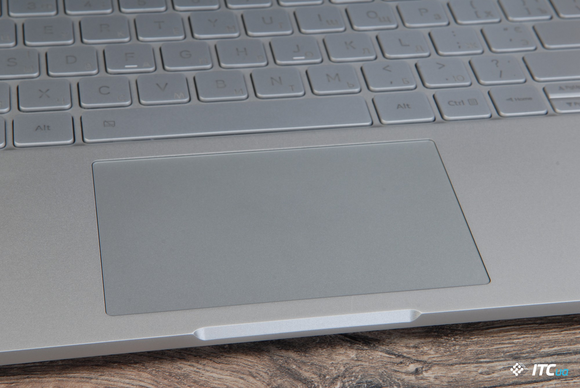 Xiaomi Mi Notebook Air 13.3: универсальный компактный ноутбук