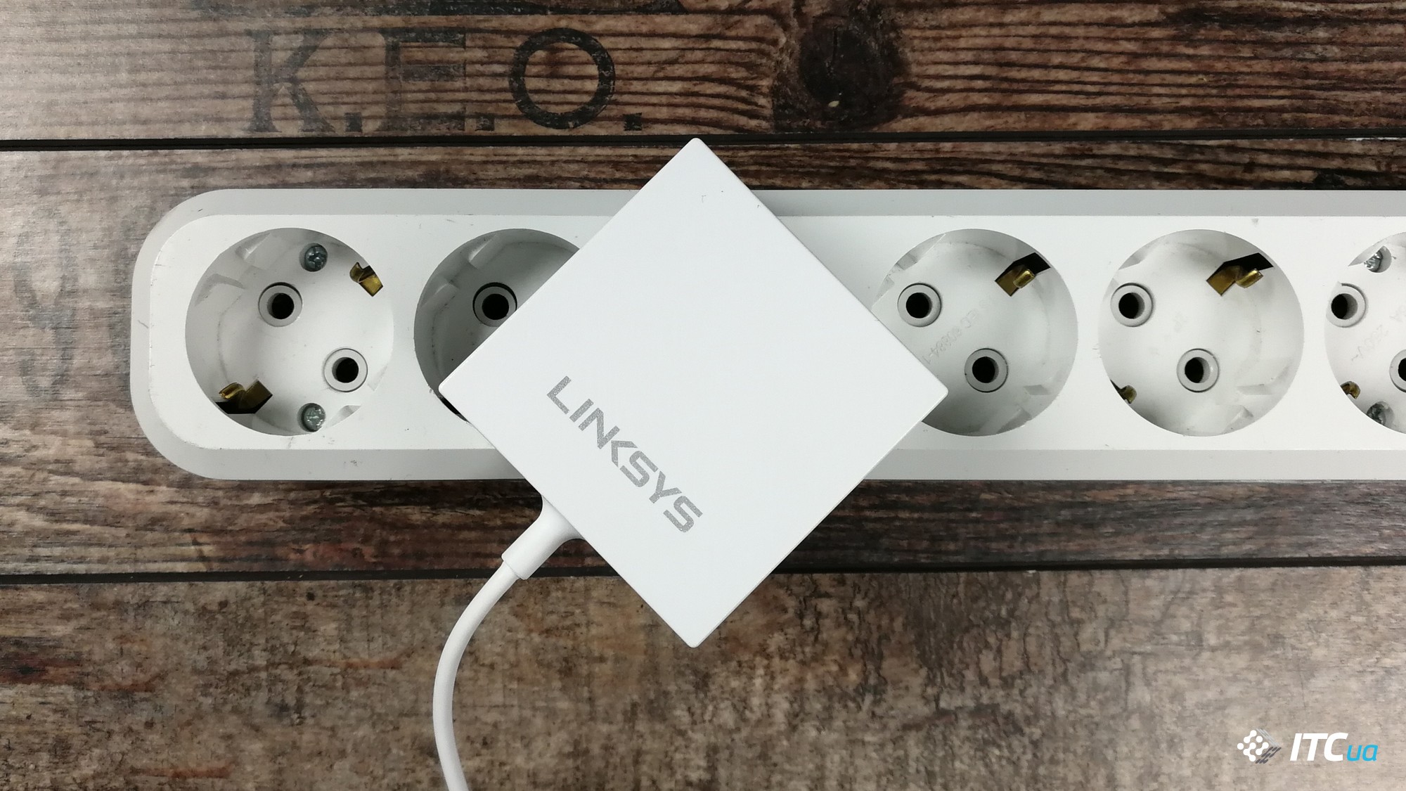 Linksys Velop: обзор комплекта для создания бесшовной Wi-Fi сети дома